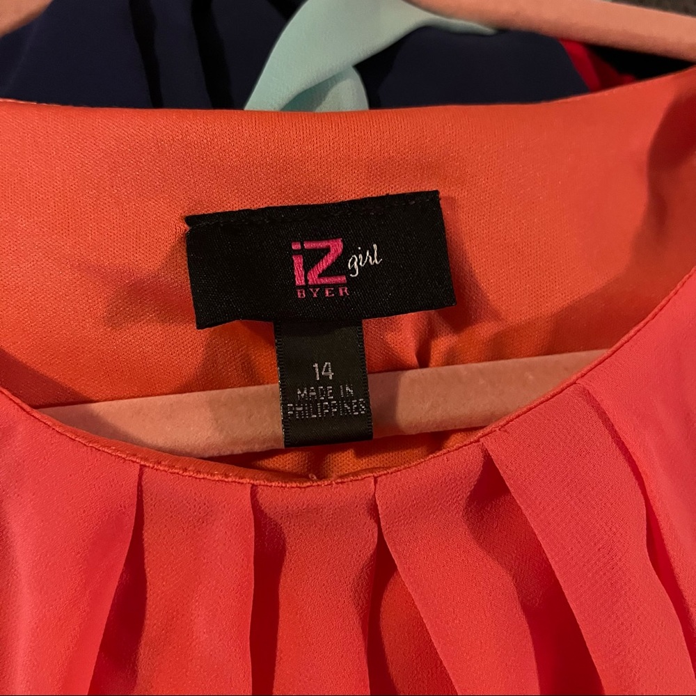 IZ girl multi color dress . EUC